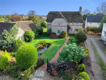 image of 1 Home Farm, School Lane