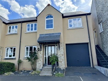 image of 6 Linseed Drive, Axminster